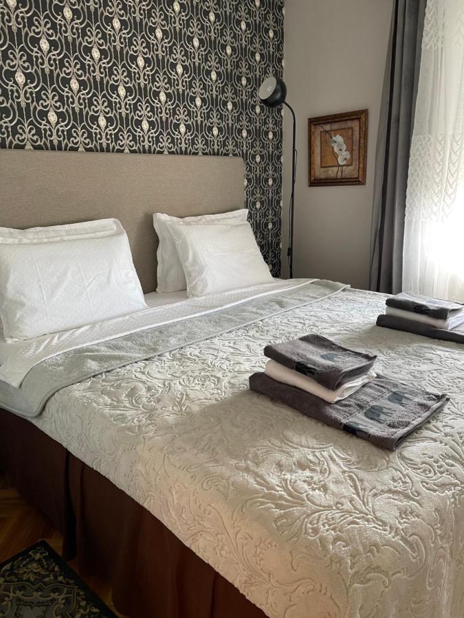 Lea-Lux Apartment Čačak Buitenkant foto